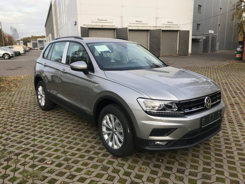 Фольксваген Тигуан серебристый