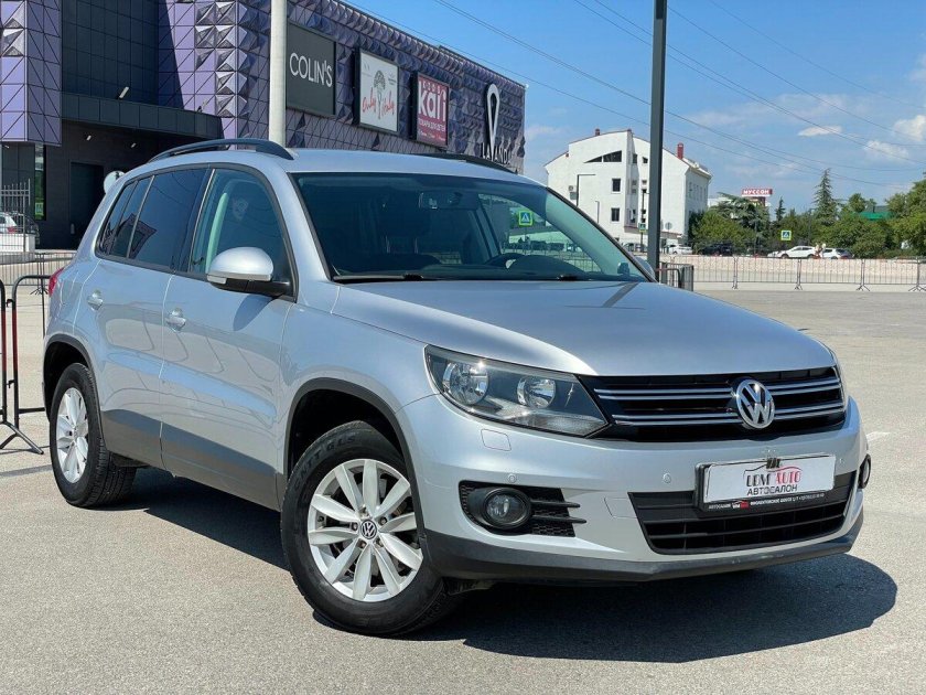 Фольксваген Тигуан серебристый
