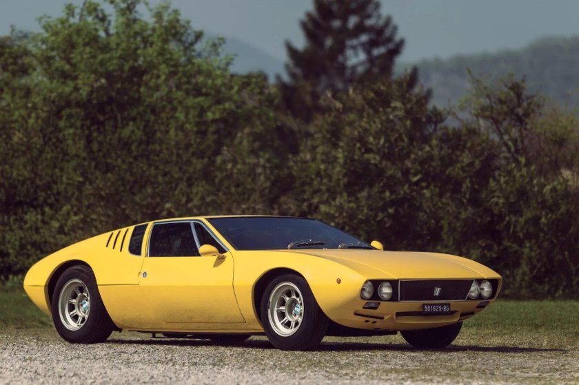 Автомобили de Tomaso Mangusta