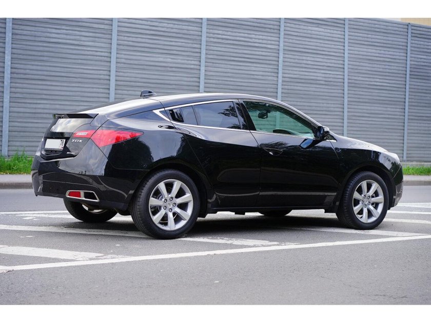 Акура ZDX 2011