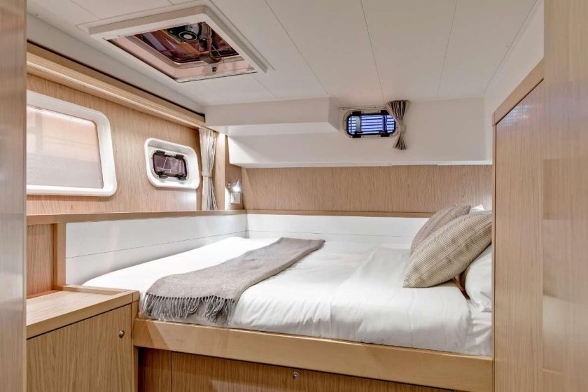 Катамаран Lagoon 40