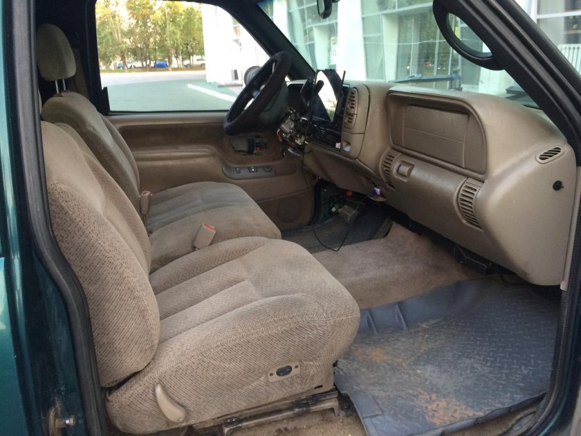 Chevrolet Tahoe gmt400 салон