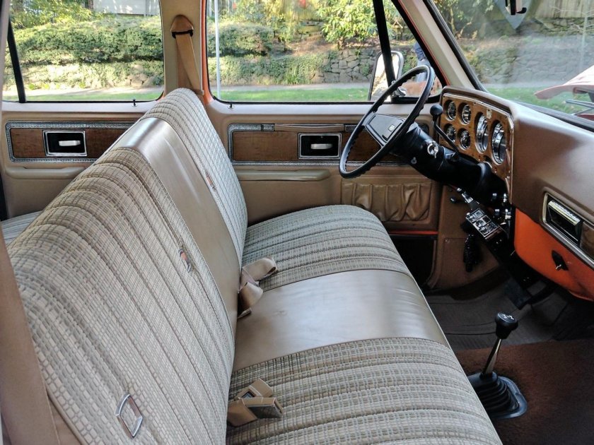 Chevrolet Suburban 1977