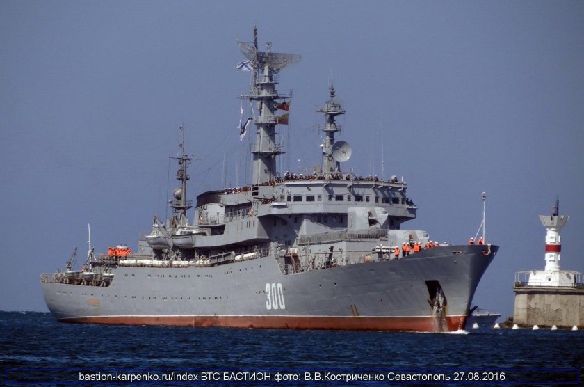 Корабль Смольный Кронштадт