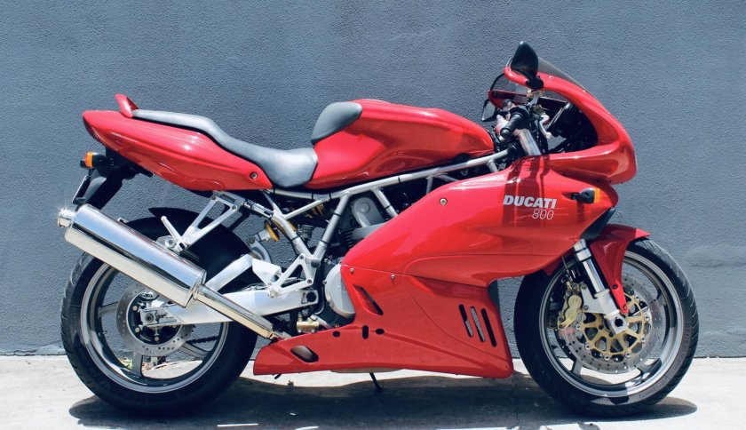 Ducati supersport 900