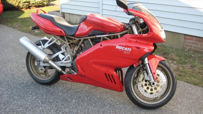 Ducati Supersport 900