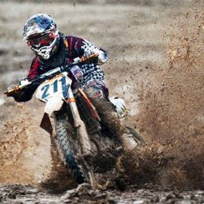 Питбайк в грязи