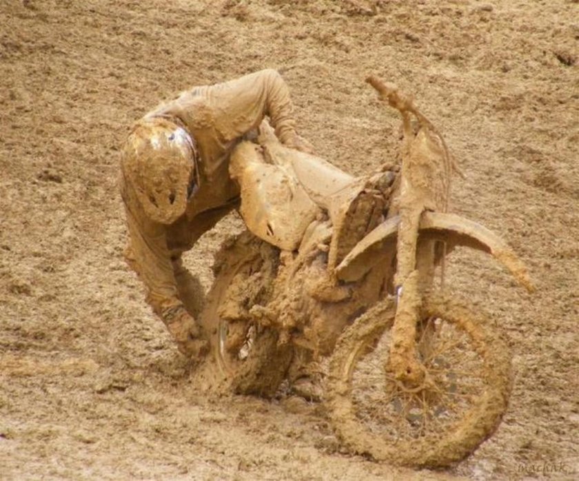 Есть влажная салфетка