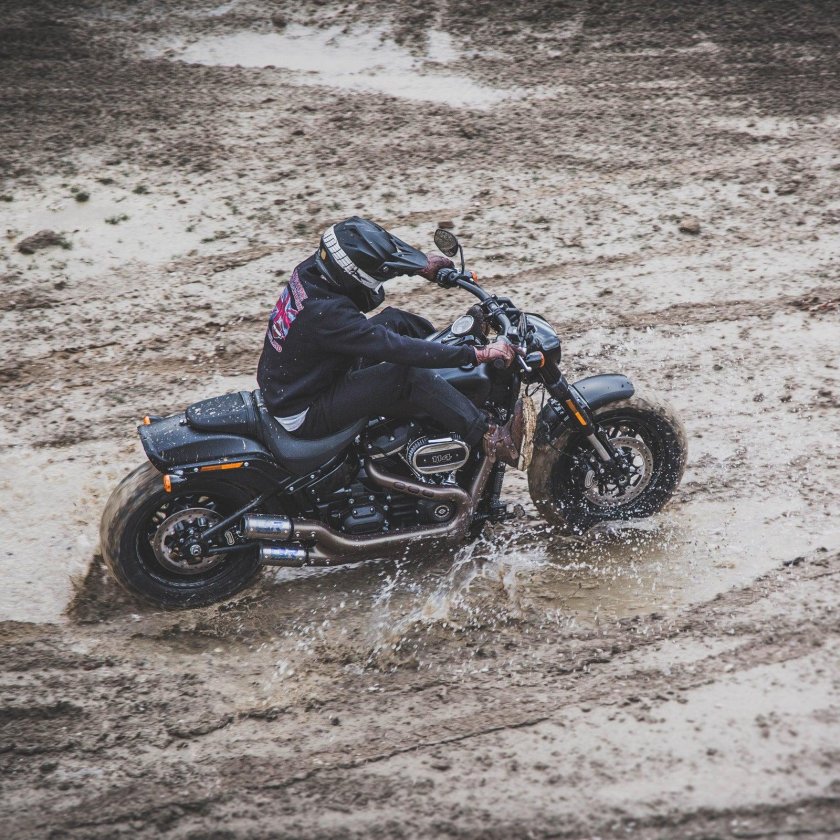 Грязевой мотоцикл