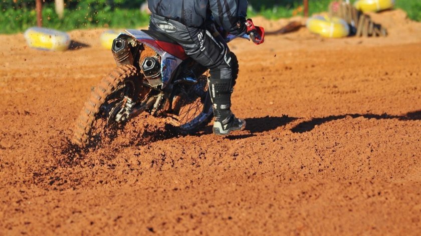 Мотокросс грязь