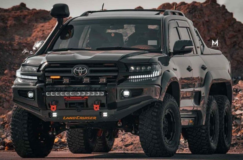 Тойота ленд Крузер 6х6