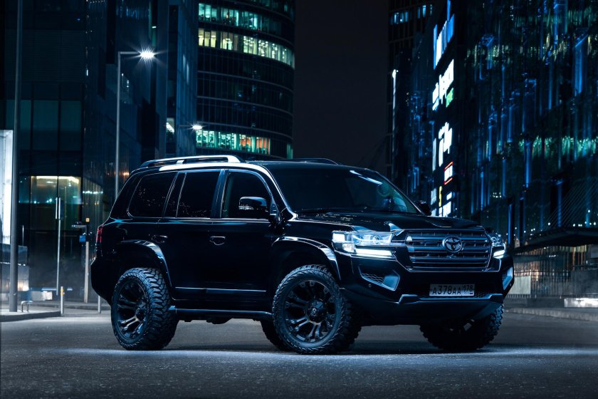 Toyota Land Cruiser 200 Shikari