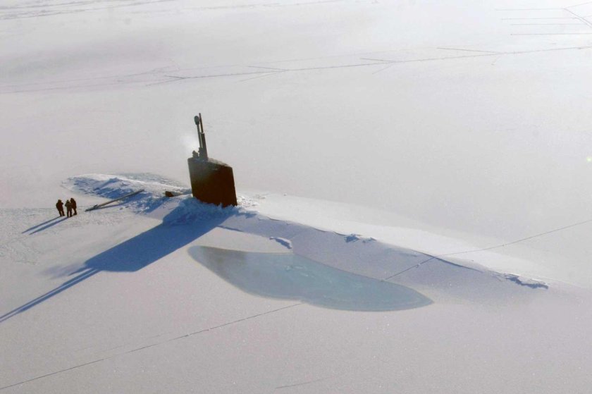 Атомная подводная лодка всплытие во льдах