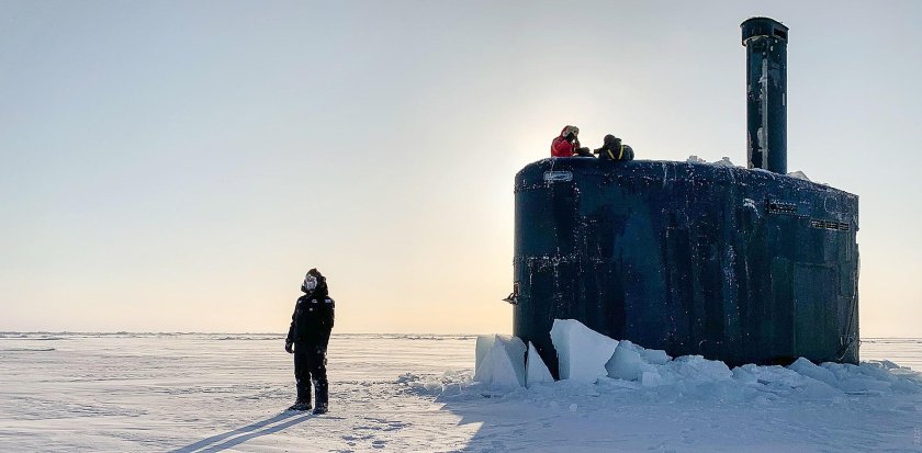 Всплытие подводной лодки в арктических льдах 2020 года ВМФ России