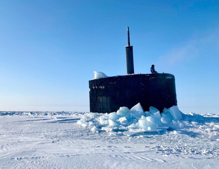 Всплытие подводной лодки в арктических льдах 2020 года вмф россии