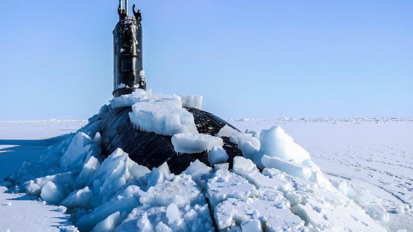 Подводная лодка Северный полюс
