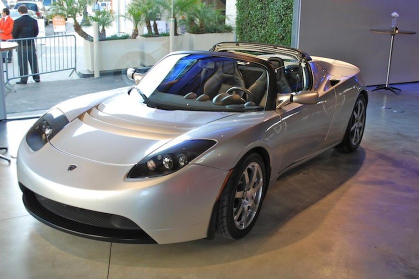 Тесла родстер 1 поколения