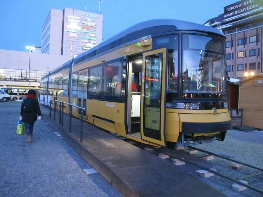 Современный трамвай