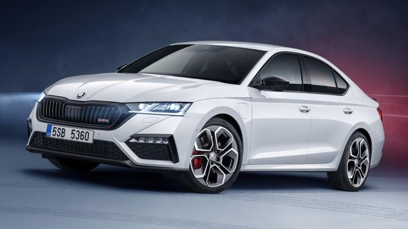 Шкода Октавия RS 2020