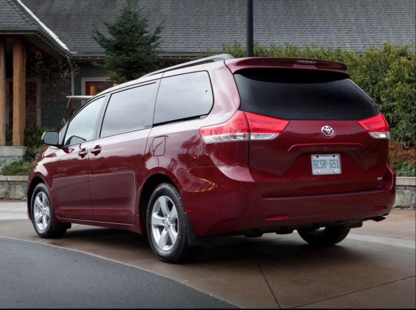 Toyota Sienna 2010