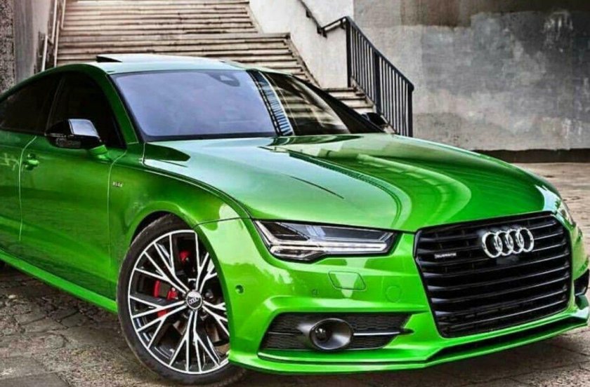 Audi a7 зеленая