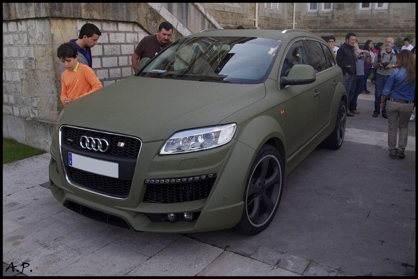 Ауди q7 зеленая