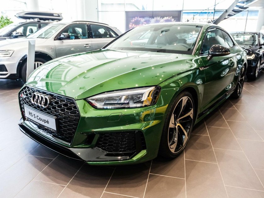 Ауди rs5 зеленая
