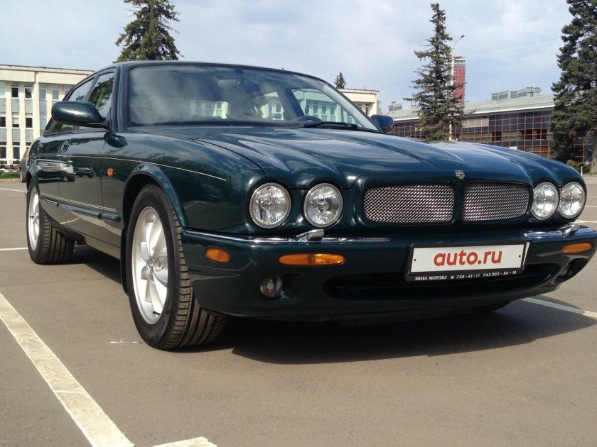 Ягуар XJR 1998