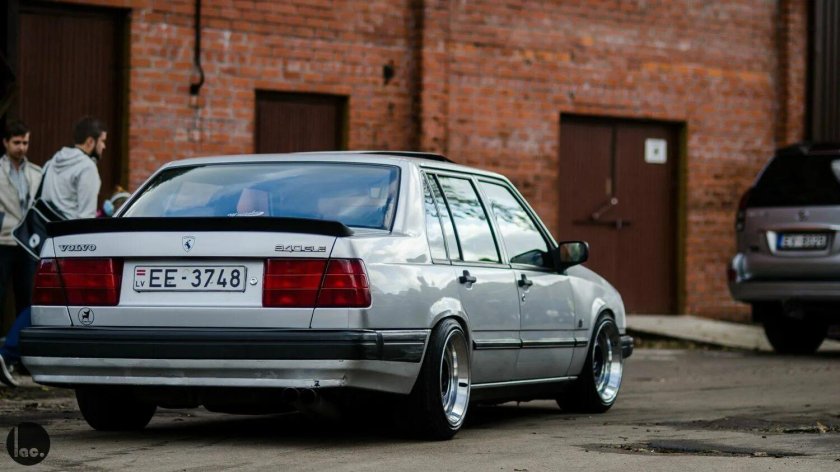 Volvo 940 stance