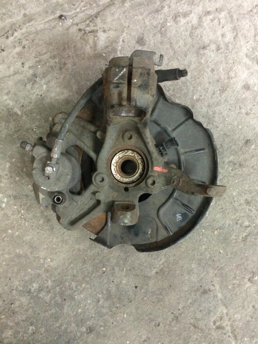 Поворотный кулак Шкода Октавия а5