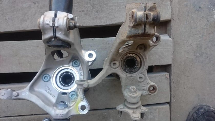 Поворотный кулак Шкода Октавия а7