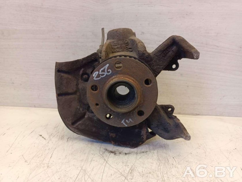 Ступица гольф 4 передняя