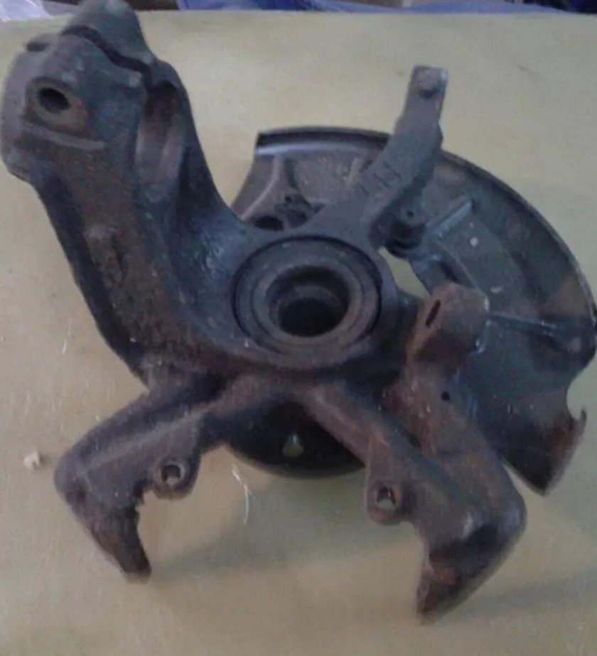 Поворотный кулак Шкода Октавия а5