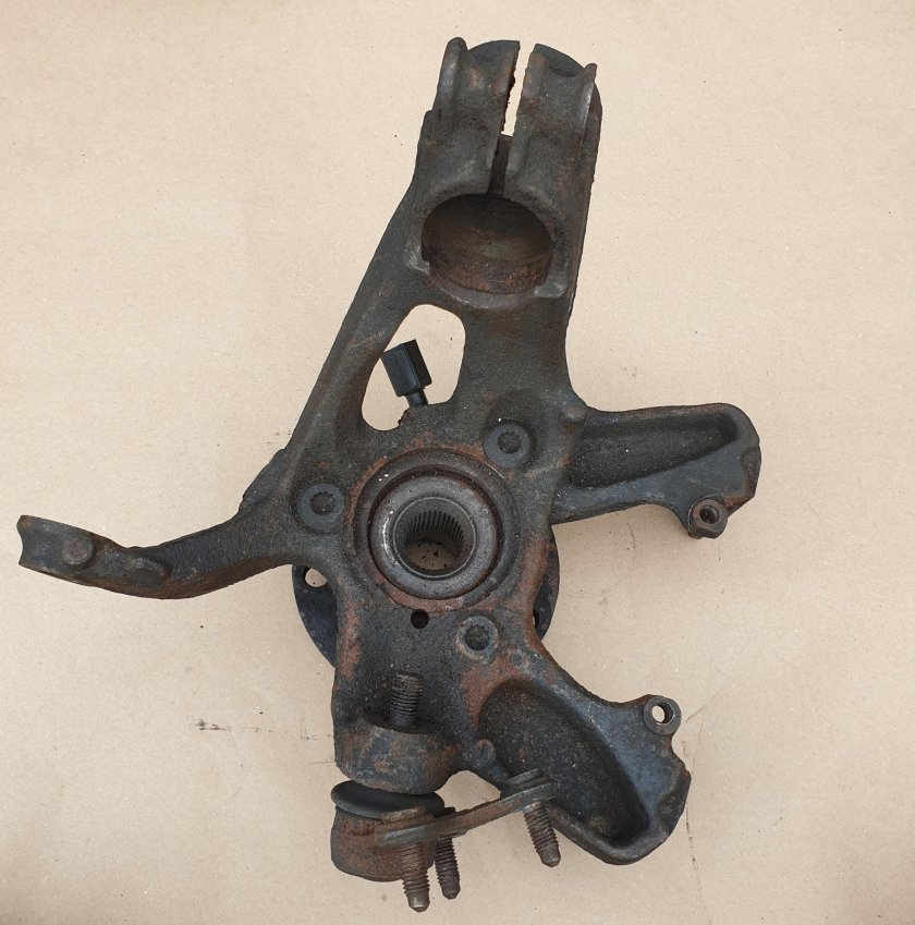 Поворотный кулак Шкода Октавия а7