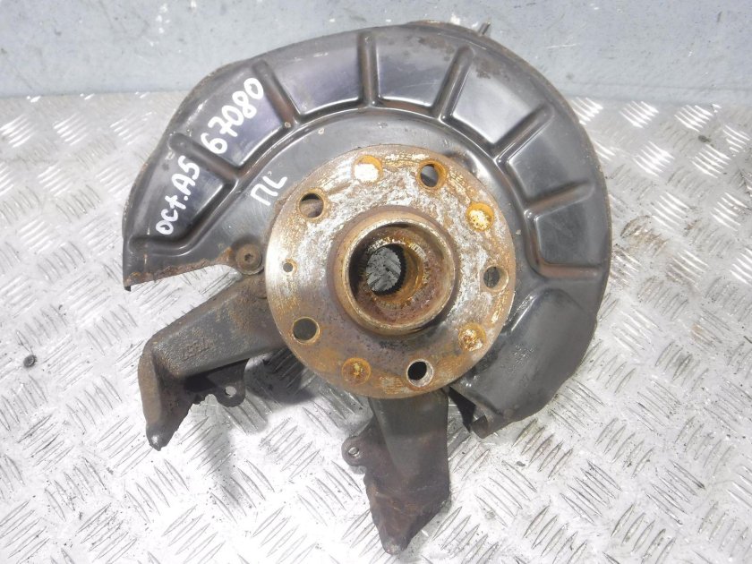 Фольксваген т5 кулак передний