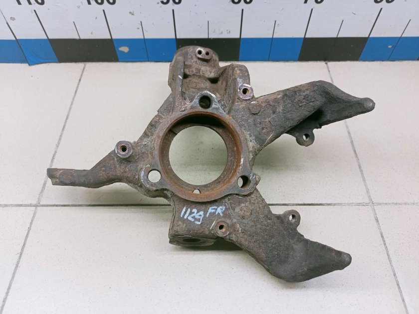 Кулак поворотный Шкода Октавия а5 колесо на сколько болтов