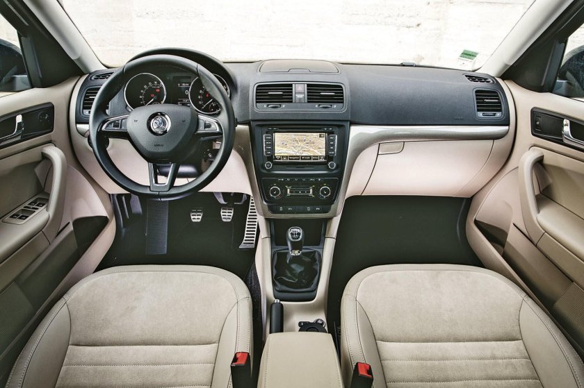 Skoda Yeti 2018 салон
