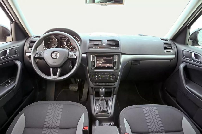 Skoda Yeti 2011 салон