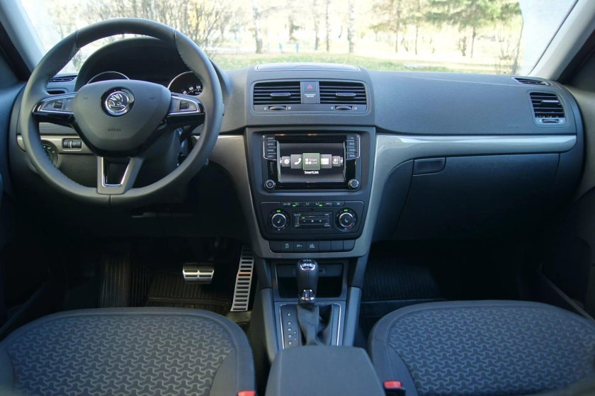 Skoda Yeti 2015 салон