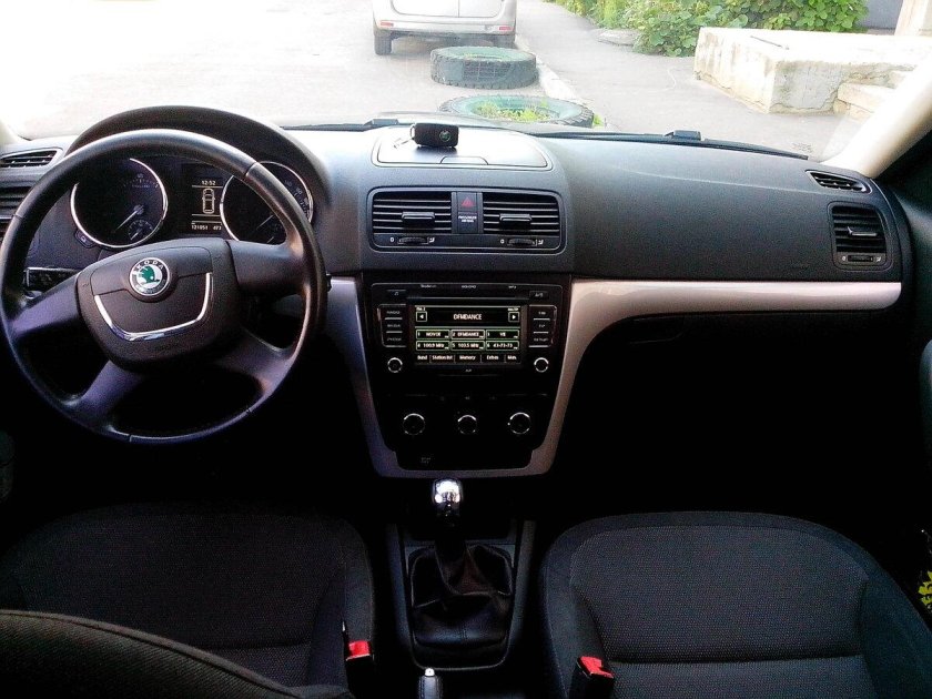 Шкода Йети 2010 салон