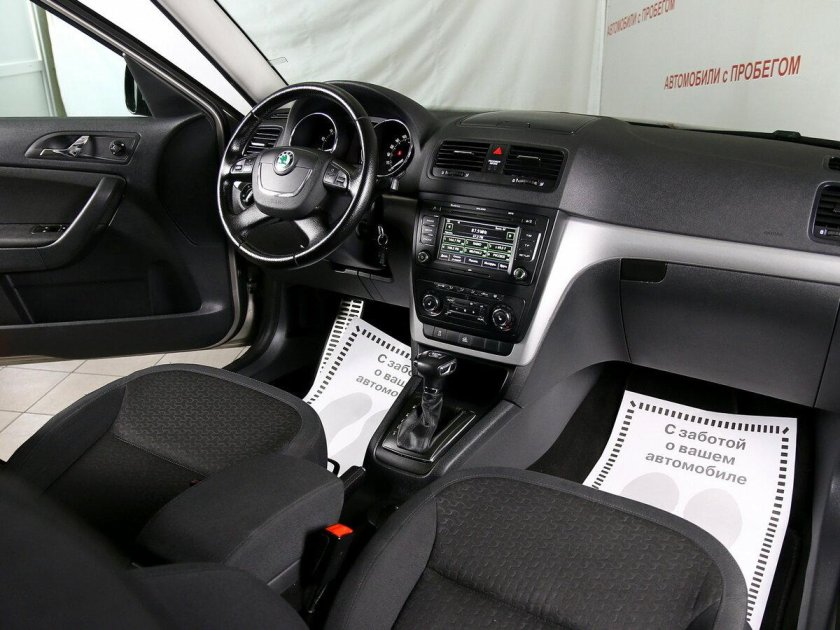 Skoda Yeti салон