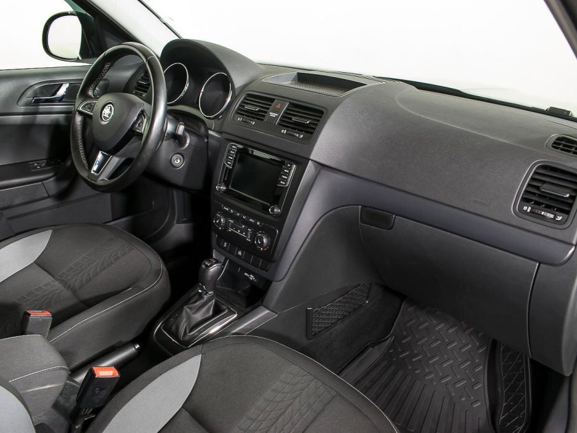Skoda Yeti 2013 салон