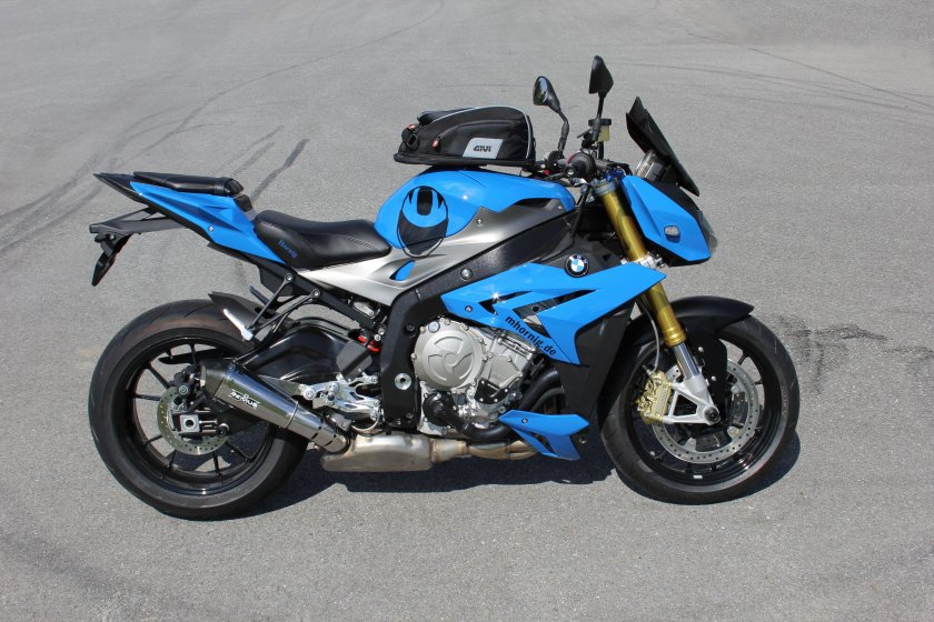 BMW s1000r