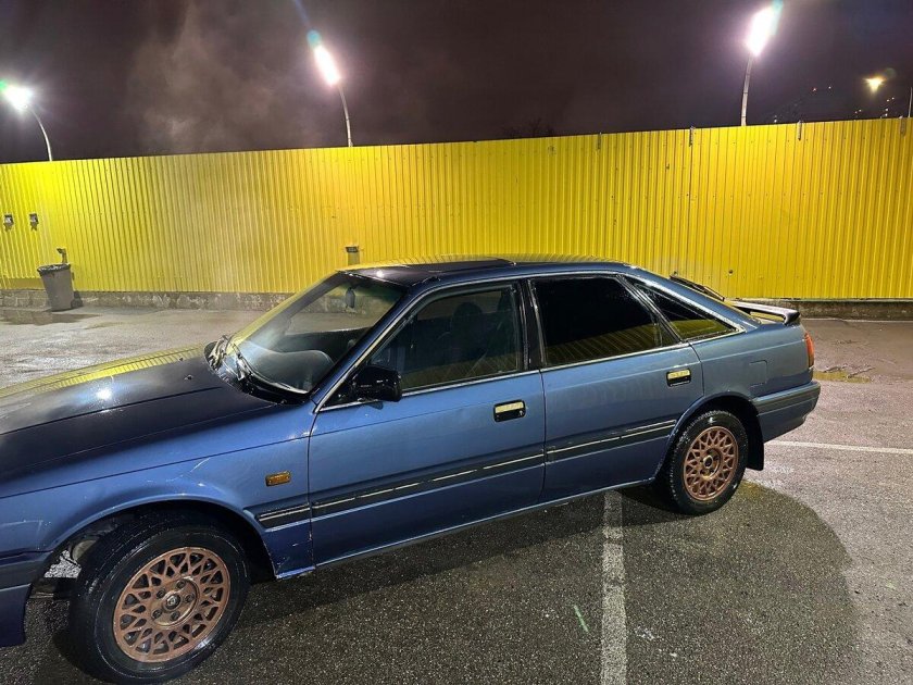 Мазда 626 лифтбек 1990