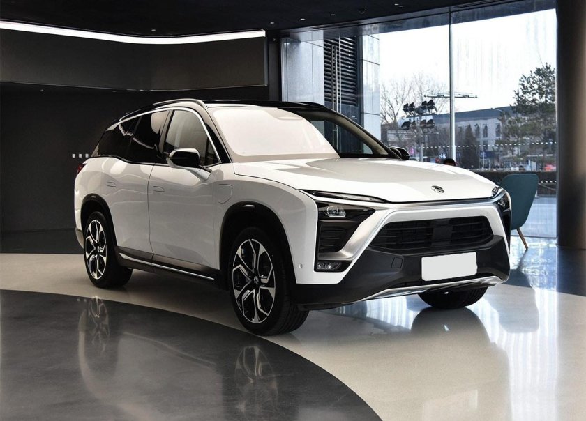 Китайский электромобиль Nio es8