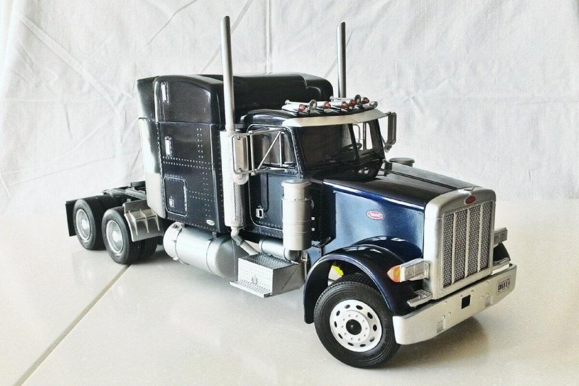 Петербилт 378 Italeri