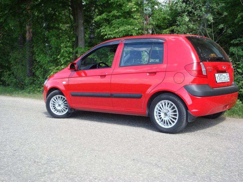 Хендай Гетц красный