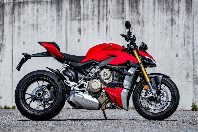 Мотоцикл Ducati Streetfighter v4