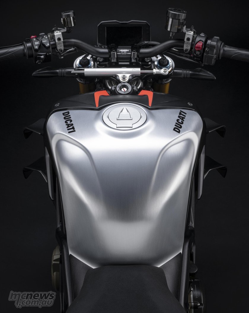 Ducati Streetfighter v4s