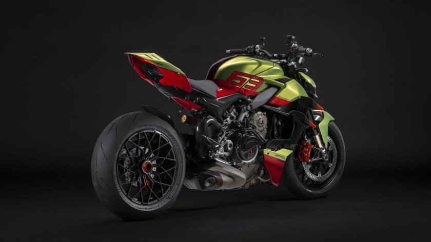 Ducati Streetfighter v4